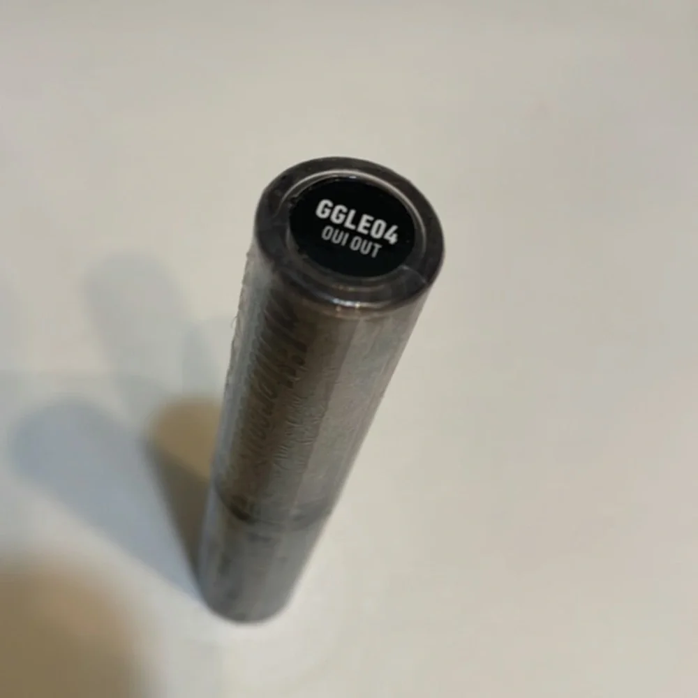 NEW NYX Professional Makeup Glitter Goals Liquid Eyeshadow OUI OUT .12oz./3.4g